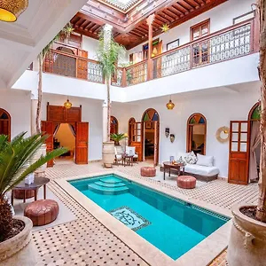 Riad Adika & ****