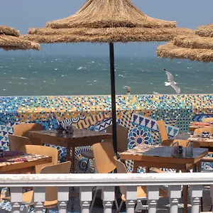 بيت ضيافة Salut Maroc! ***