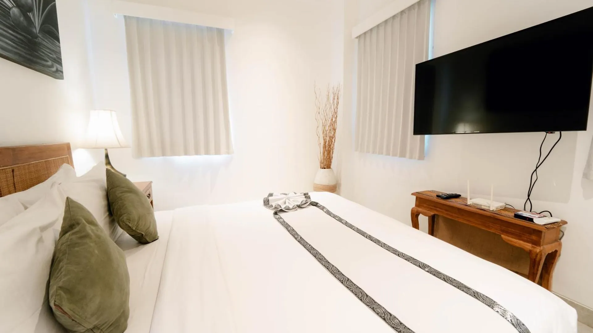 Umalas Suites Seminyak  Seminyak (Bali)